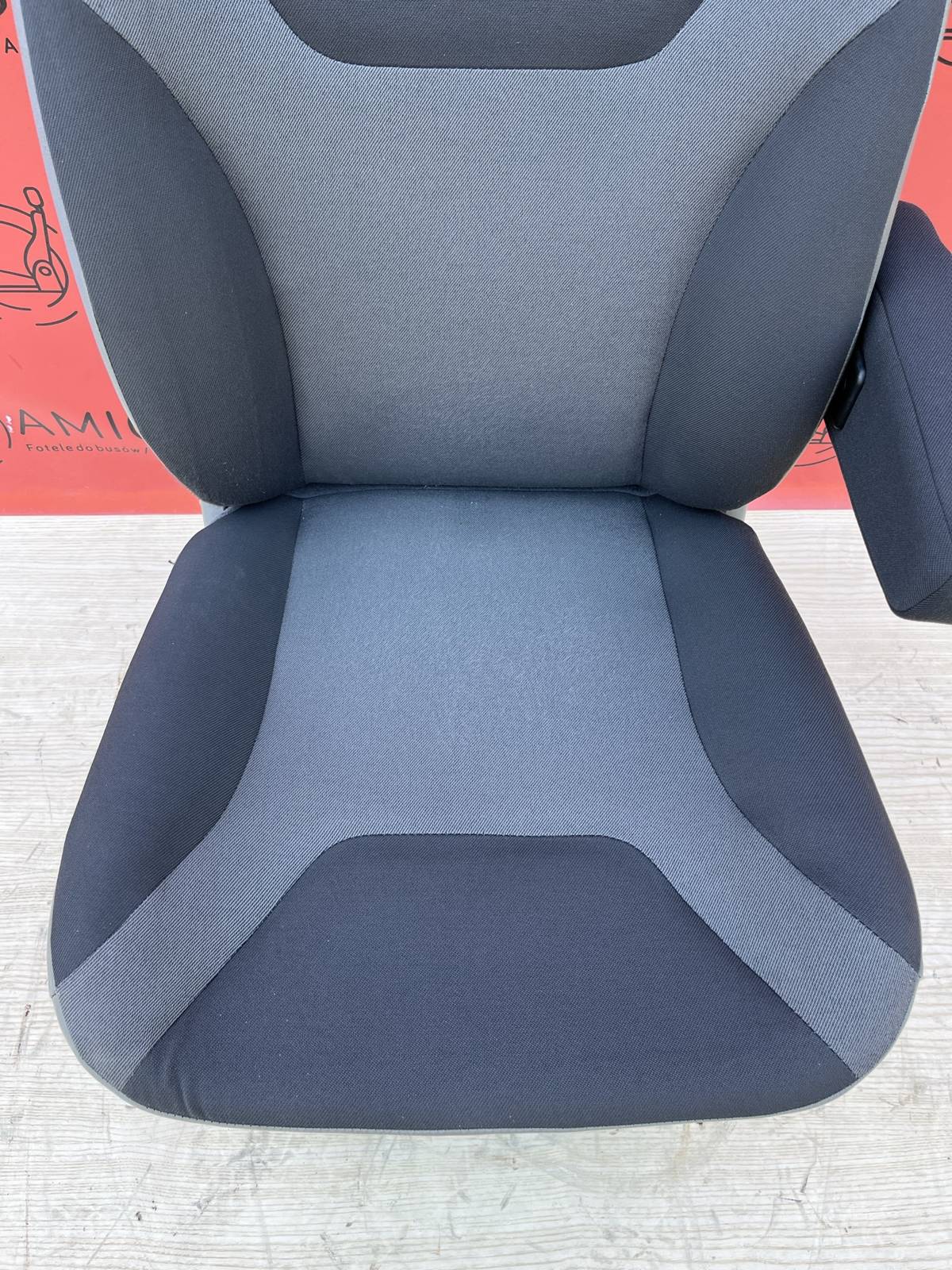 Seat Eu Passenger Uk Driver Renault Trafic Opel Vauxhall Vivaro Nissan Primastar