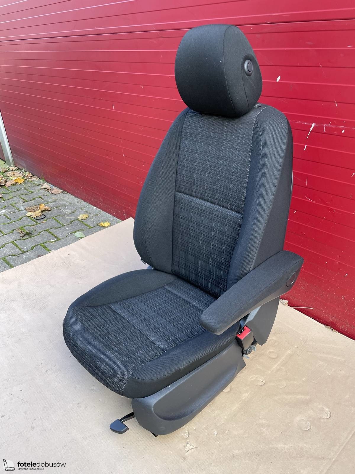 https://foteledobusow.sklep.pl/eng_pl_Seat-Mercedes-Vito-W447-EU-passenger-UK-driver-armrest-adjustments-lumbar-airbag-TUNJA-1435_4.jpg