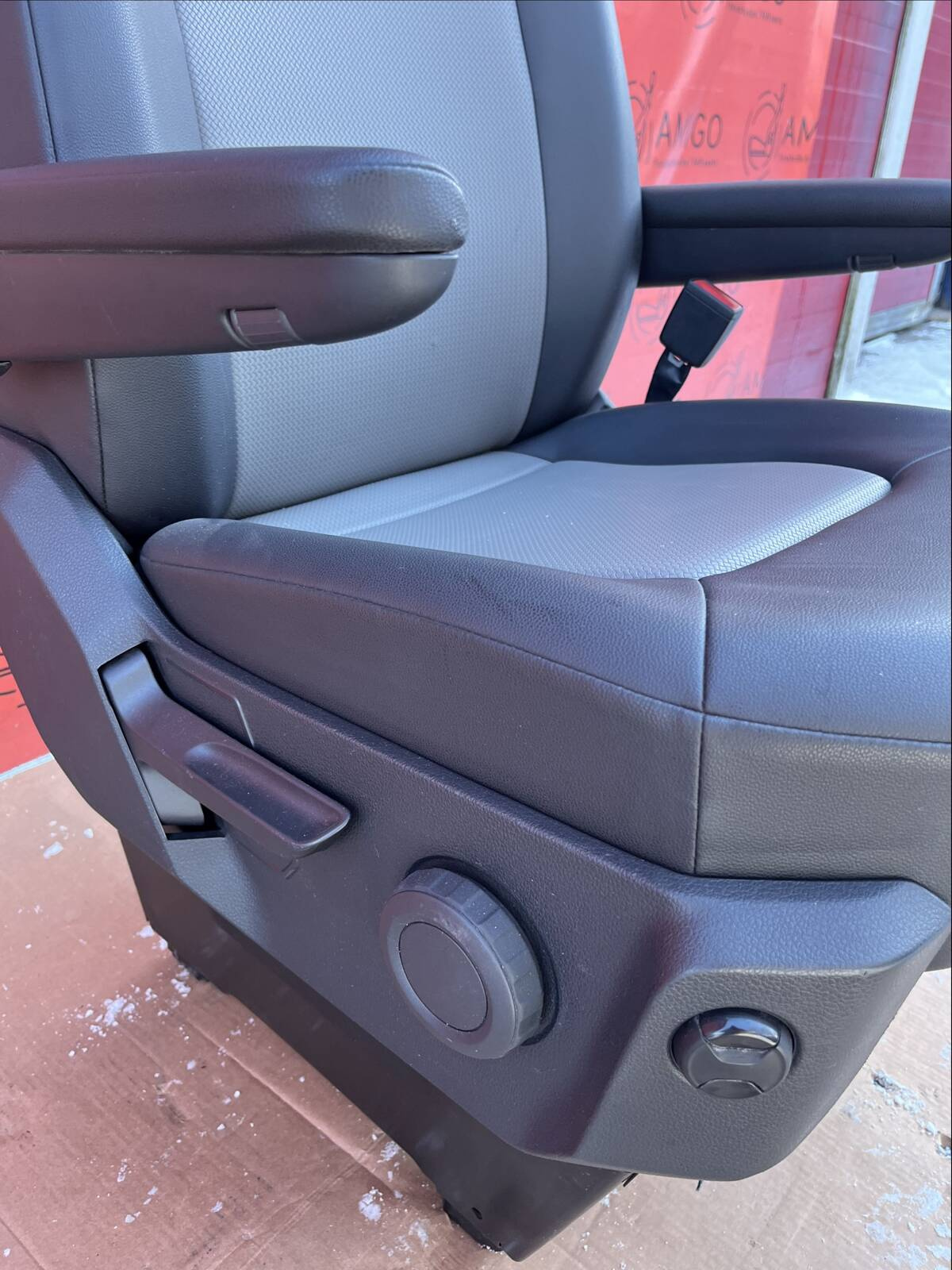 Seat VW Crafter II MAN TGE 20162024 EU passenger UK driver seat