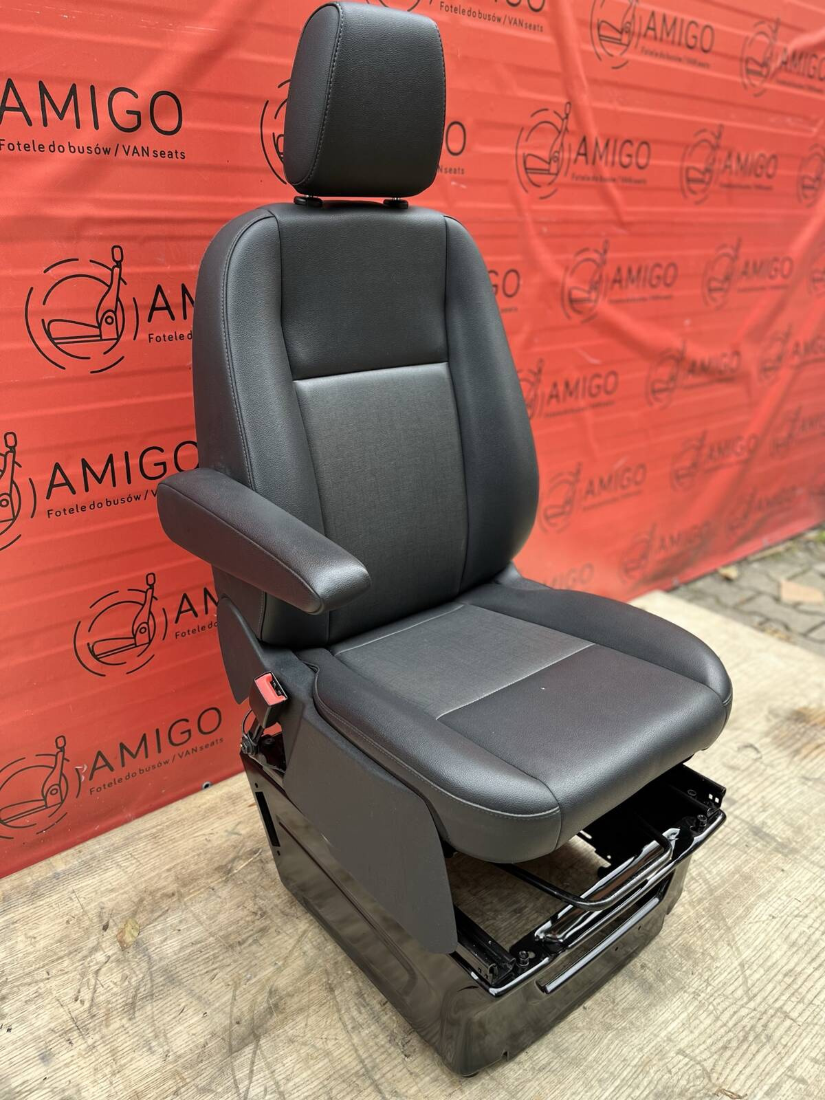 Fotel kierowcy Transit Custom skaj czarny
