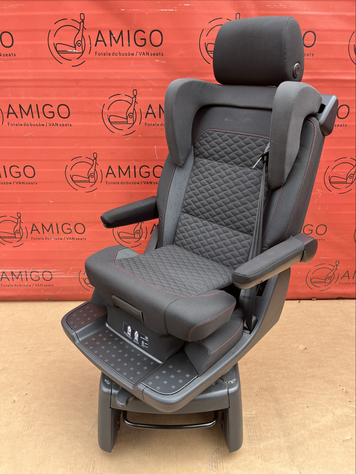 Seat VW T6 T6.1 Multivan Caravelle titan black JOIN swivel rear t5 with child seat