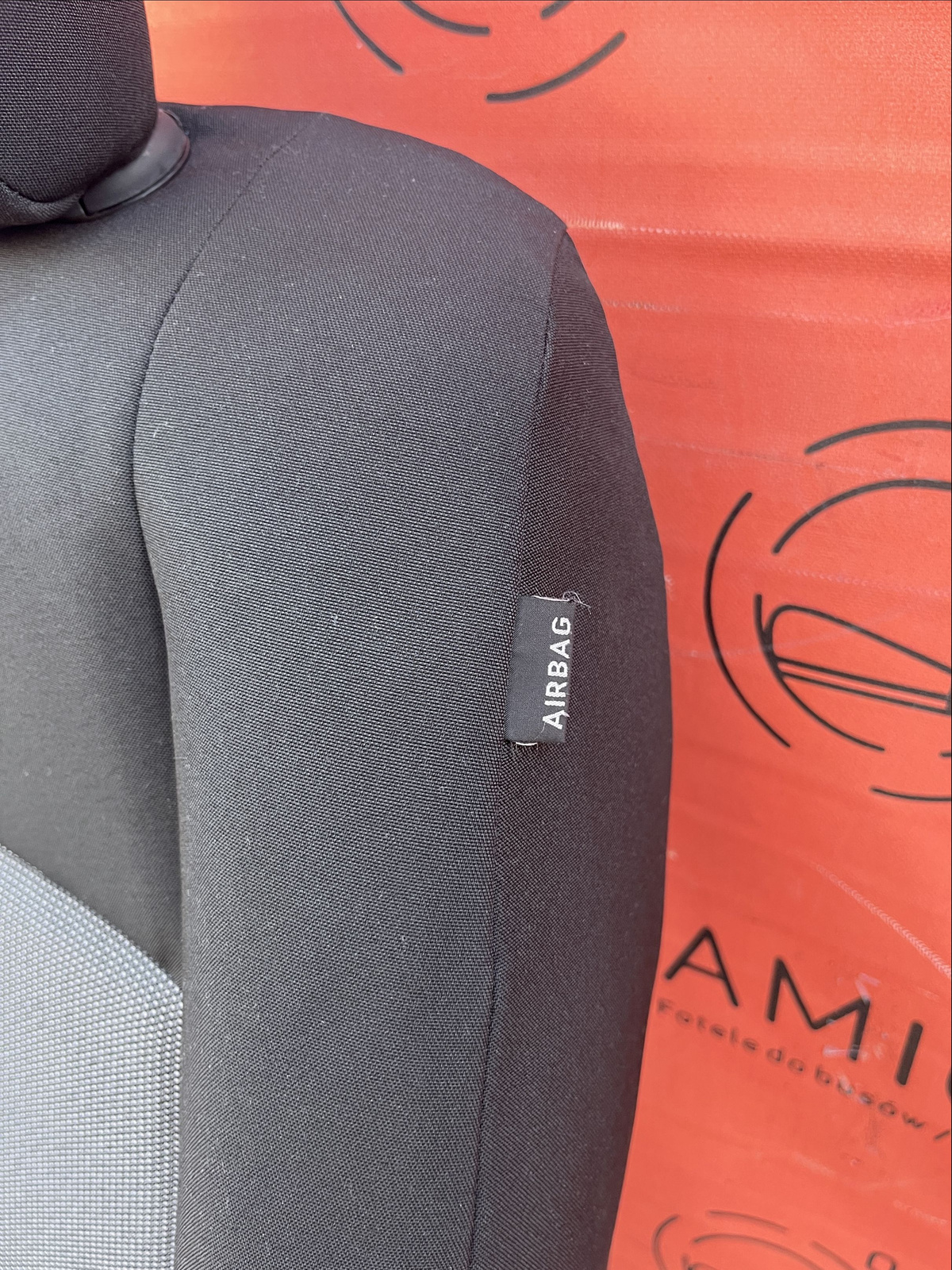 Fotel kierowcy z airbag podgrzewany Opel Vivaro Proace Traveller Jumpy Expert Spacetourer Scudo