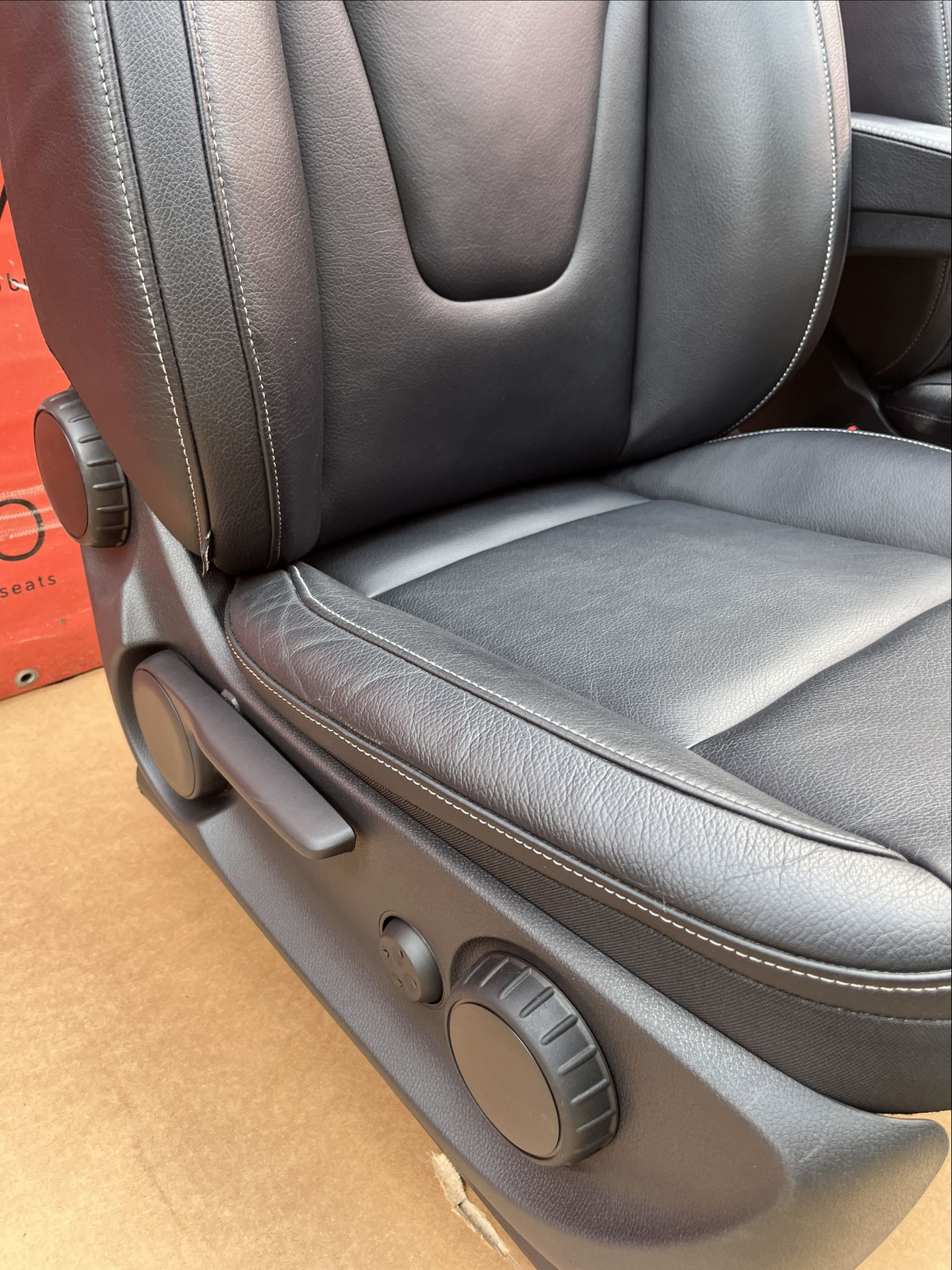 Front Seat Mercedes Vito W447 driver passenger 2014-2024 armrests Lugano Leather