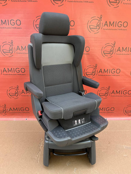 Fotel obrotowy dla dziecka VW T5.1 T5 Multivan Milan