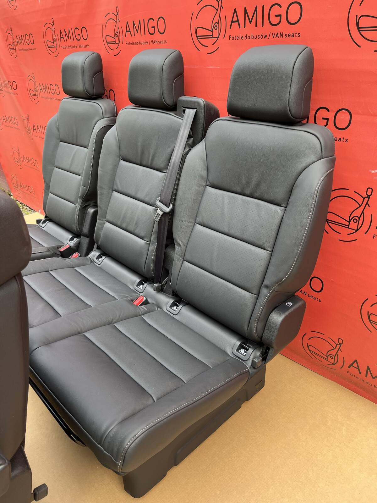 Rear seats bench single Traveller Spacetourer Ulysse Zafira Vivaro Proace leather rails