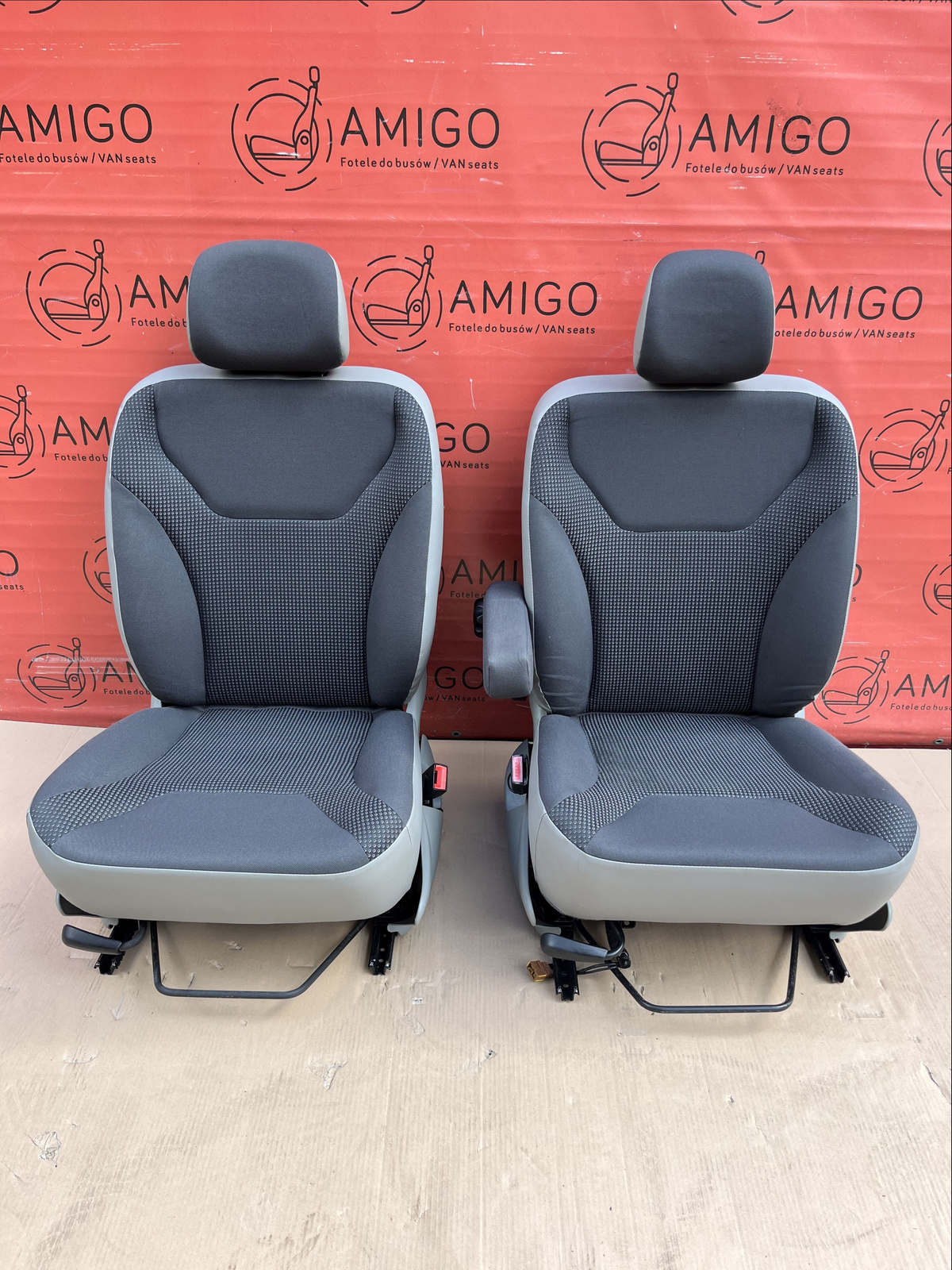 OPEL VIVARO TRAFIC PRIMASTAR Fahrersitz Beifahrersitz Sitz 2001-2014