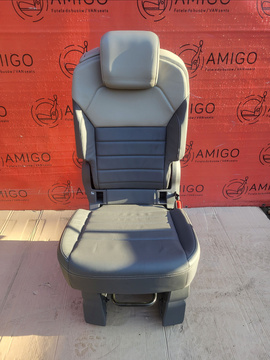 VW Multivan Sitz links Einzelsitz ISOFIX t7