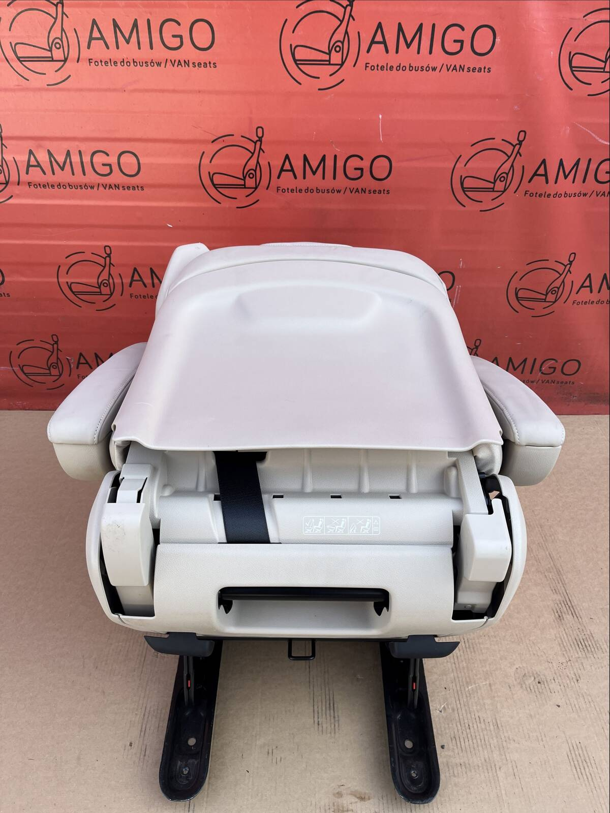 Fotel pojedynczy tylny Mercedes V Klasa W447 Skóra Nappa beż jedwabisty