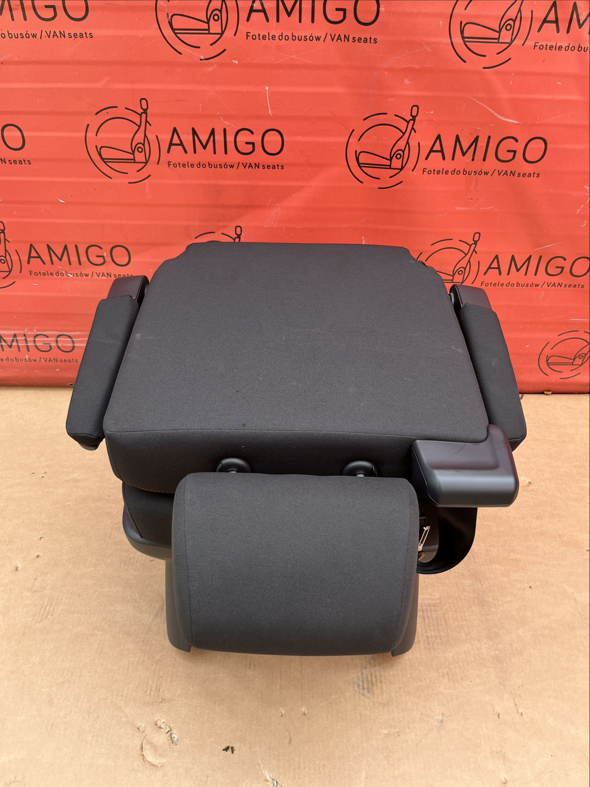 VW T6 T6.1 Drehsitz Multivan Sitz Hinten Einzelsitz Schwarz titan JOIN T5 mit Kindersitz