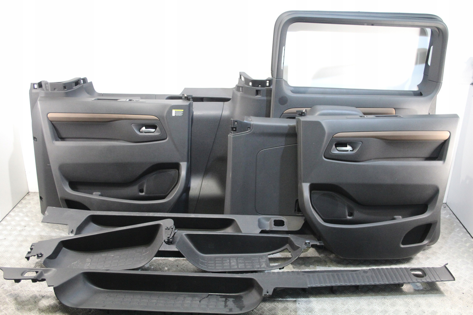 Innenausstattung Traveller Proace Spacetourer Expert Jumpy Zafira Vivaro Scudo