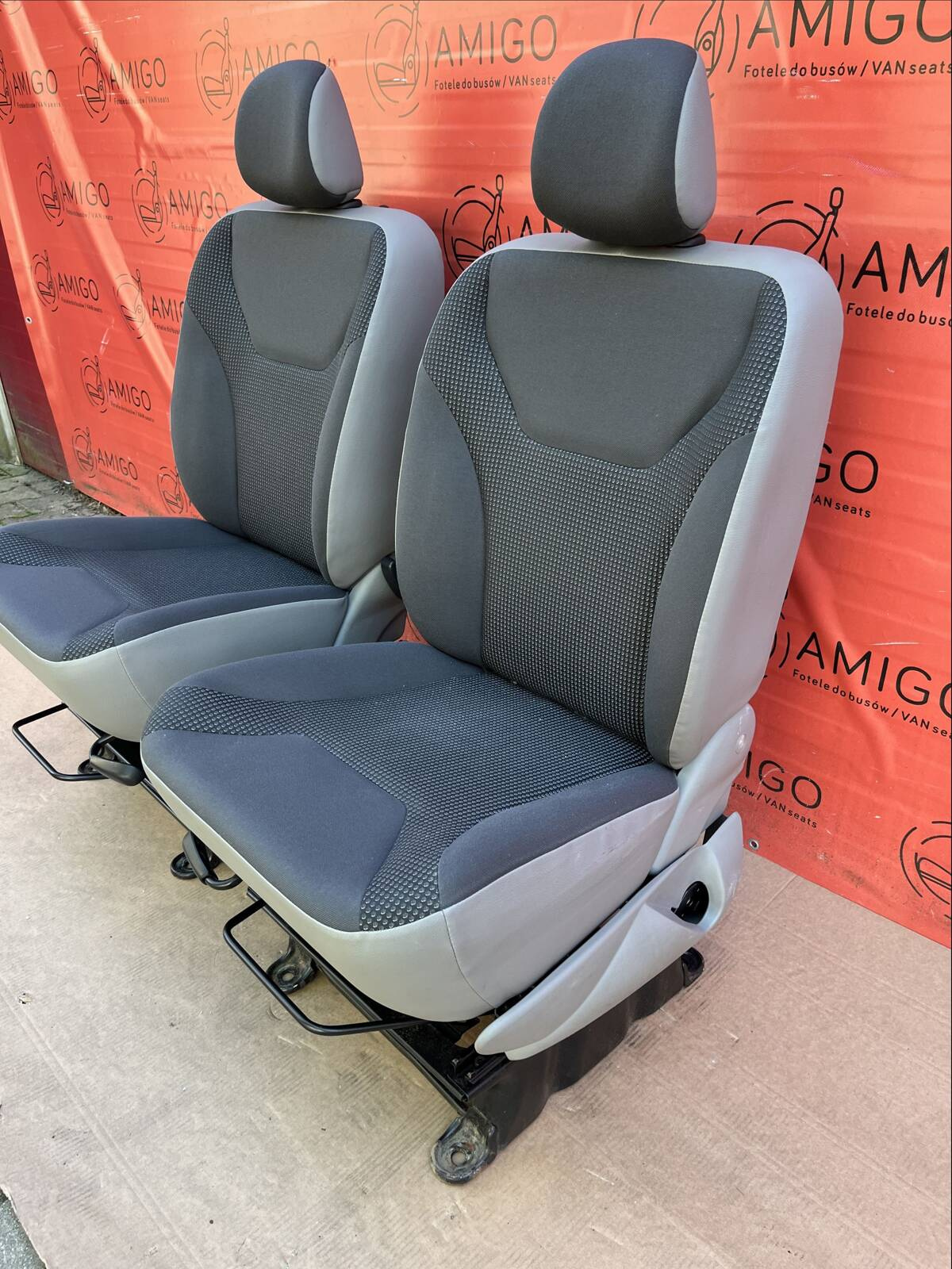 Seat driver passenger Renault Trafic Vauxhall Vivaro Nissan Primastar 2001-2014