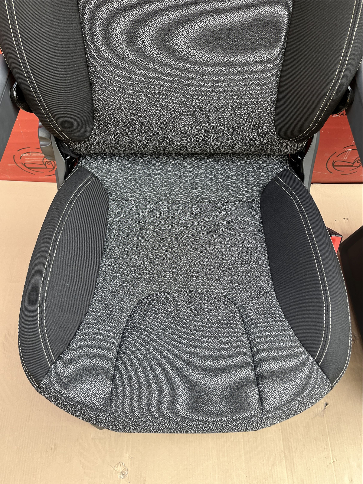 Seats Fiat Ducato Boxer Relay Proace Max Movano C left right swivel driver seat passenger CAMPER HYMER