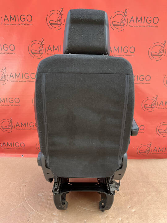 Fotel kierowcy Vivaro Proace Traveller Expert Dispatch Scudo Podgrzewany poduszka powietrzna