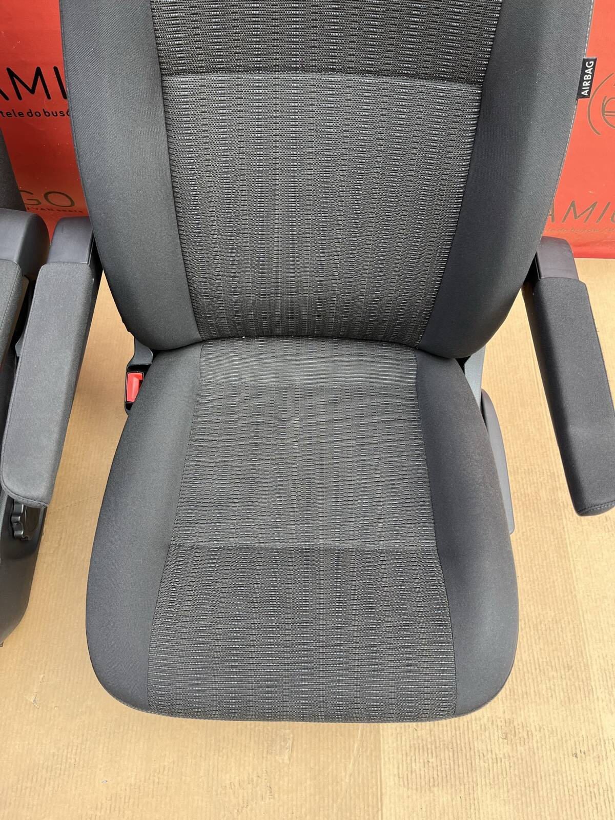 Fotele przód VW T6 kierowcy pasażera Pandu airbag komfort T5