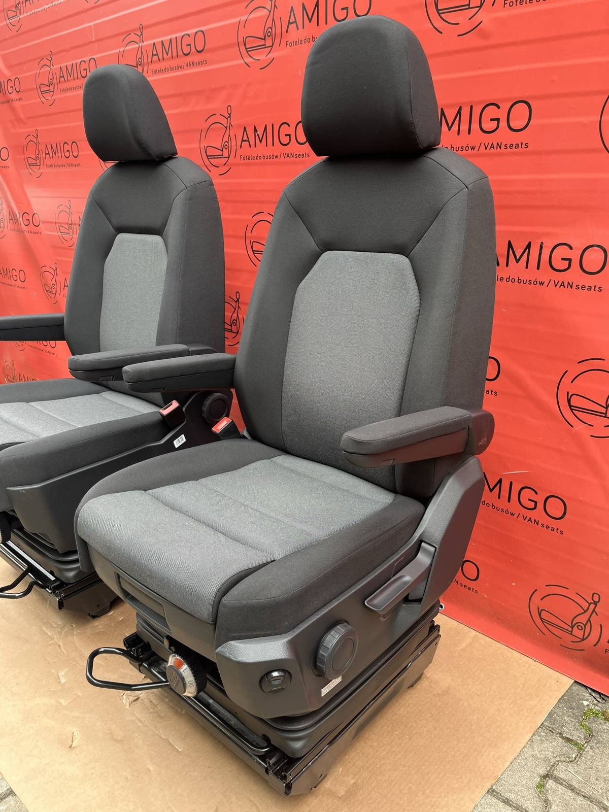 VW Crafter II MAN TGE 2016-2025 driver & passenger seat captain armrest suspension