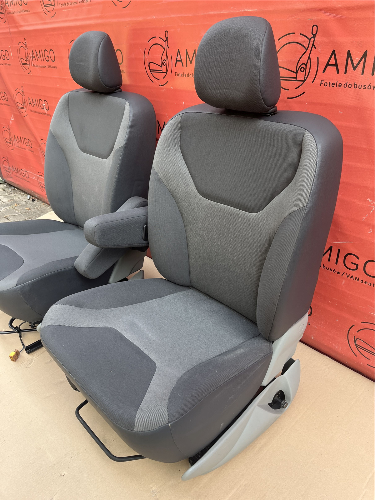 OPEL VIVARO TRAFIC PRIMASTAR Fahrersitz Beifahrersitz Sitz 2001-2014