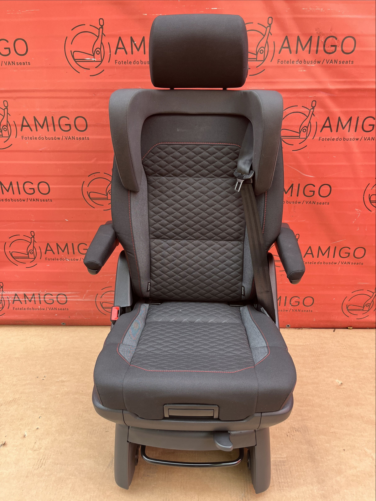 Seat VW T6 T6.1 Multivan Caravelle titan black JOIN swivel rear t5 with child seat