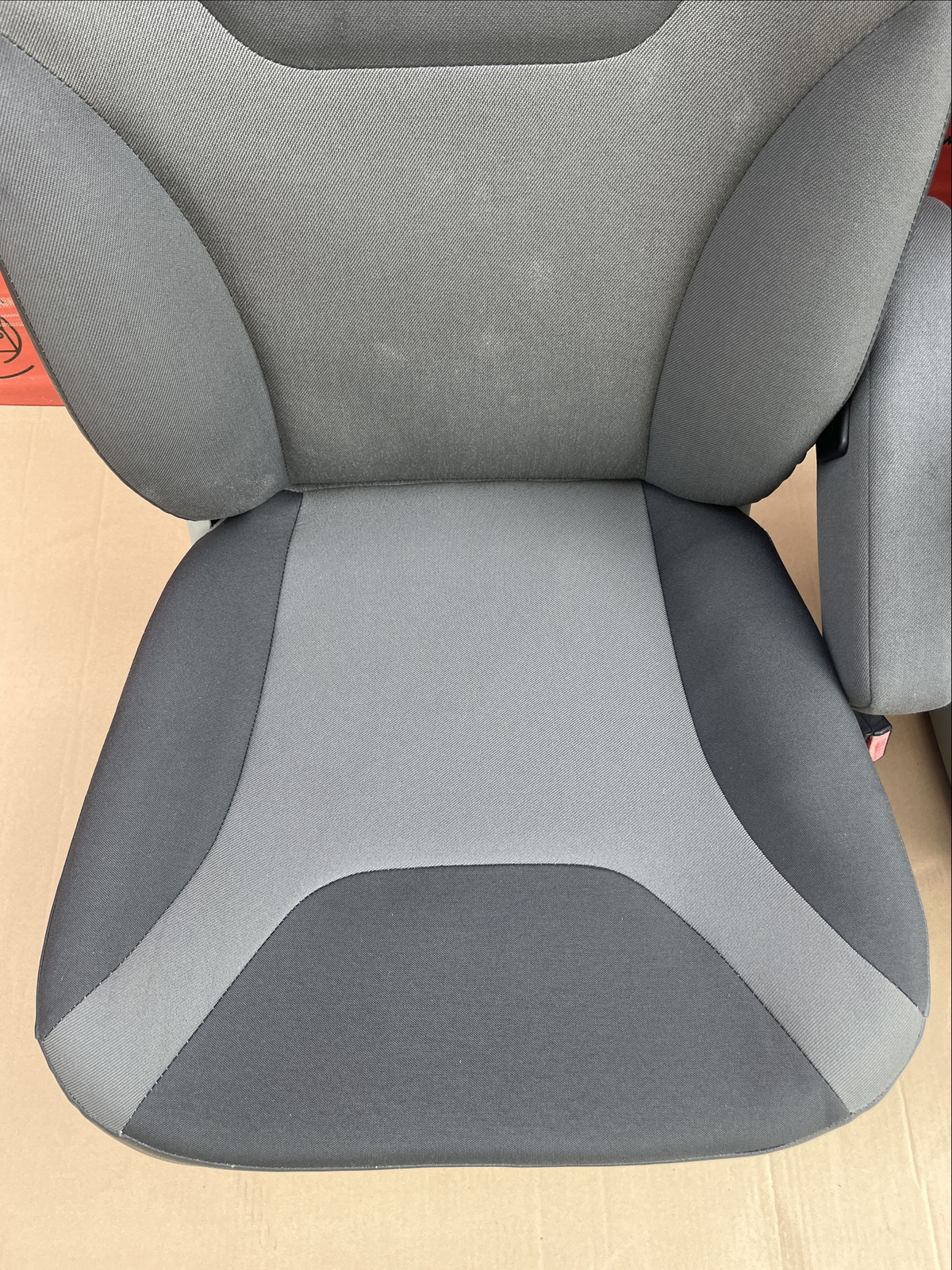 Seat driver passenger Renault Trafic Vauxhall Vivaro Nissan Primastar 2001-2014