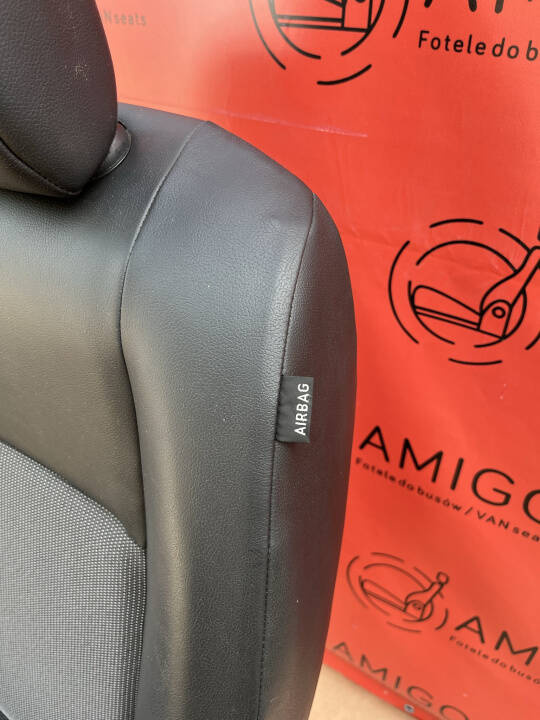 Fotel kierowcy Vivaro Proace Traveller Expert Dispatch Scudo Podgrzewany poduszka powietrzna