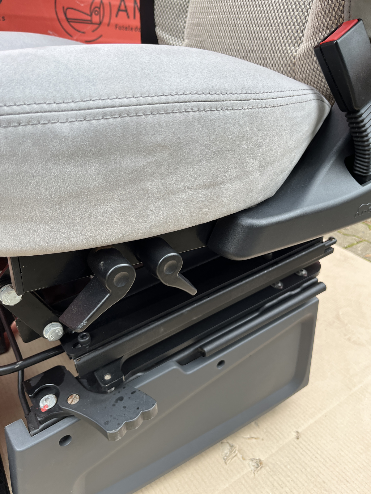 Fiat Ducato Fahrersitz Beifahrersitz Sitze Drehsitze Armlehne Jumper Boxer HYMER CAMPER AGUTI