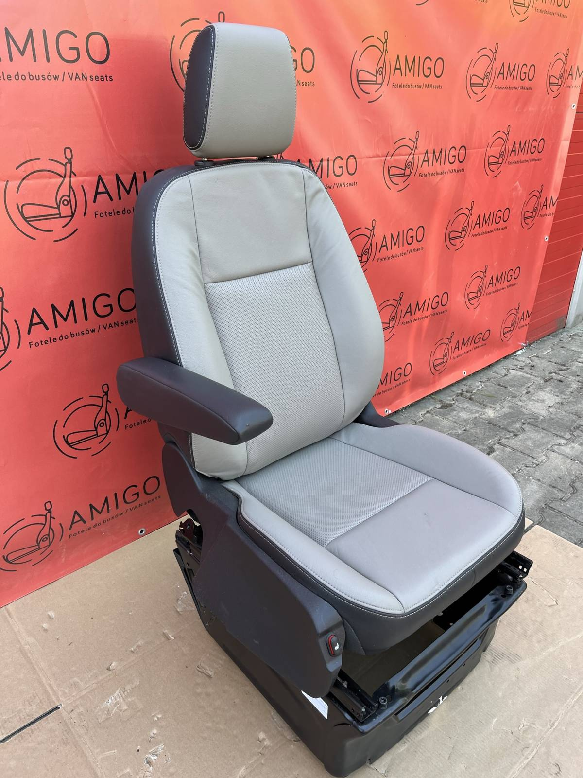 Fotel kierowcy Transit Custom Limited Torino Skóra 2013-22