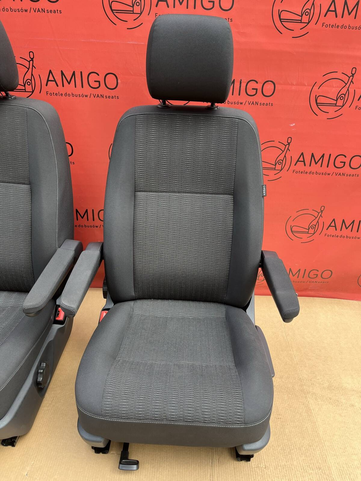 Fotele przód VW T6 kierowcy pasażera Pandu airbag komfort T5