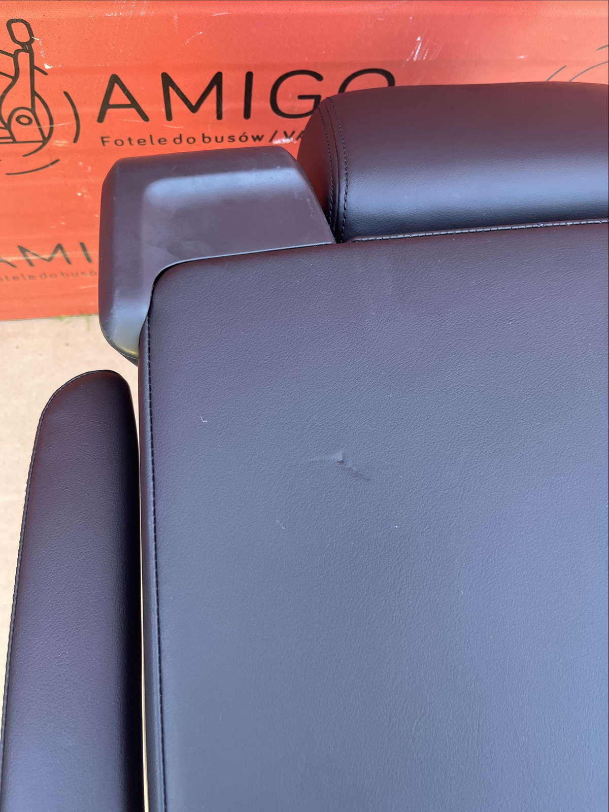 Seat VW T6 Multivan Caravelle black leather titan swivel rear t5