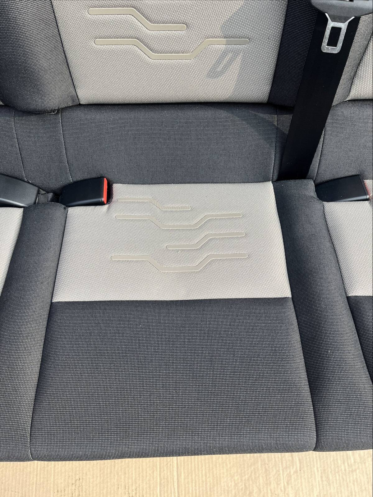 Fotel Ford Transit Custom ECKO kanapa potrójna tylna Shuttle 4 rząd